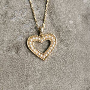 Alicia Bonnie Gold White Pearl Charlotte Pendant Necklace Genuine